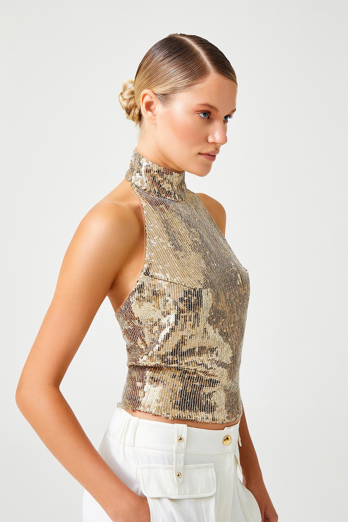 GOLD SLEEVELESS HALTER NECK SEQUINED BLOUSE jusdepommes