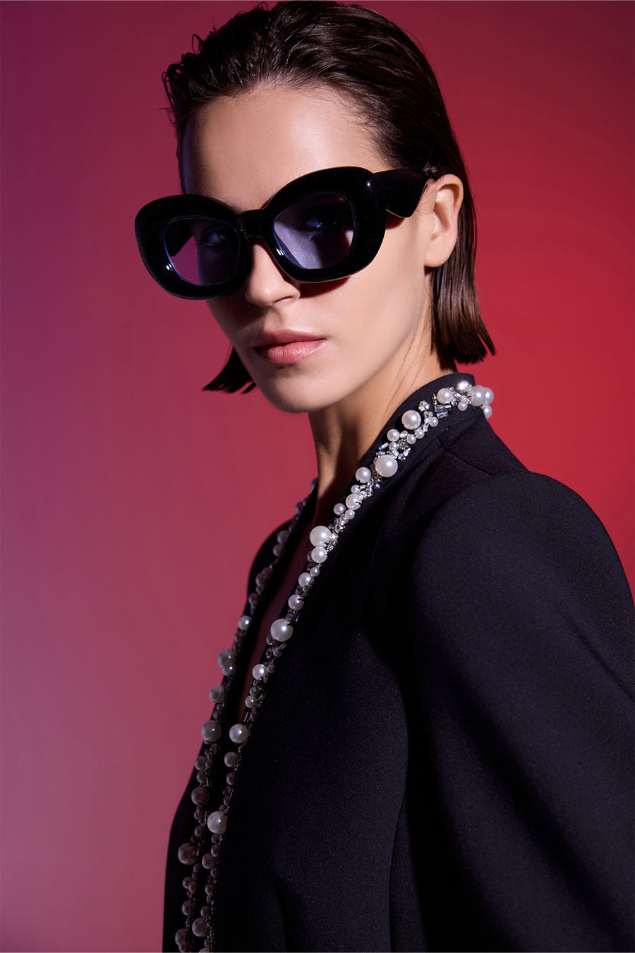 SİYAH TAŞ İŞLEMELİ KADIN CEKET PANTOLON TAKIM