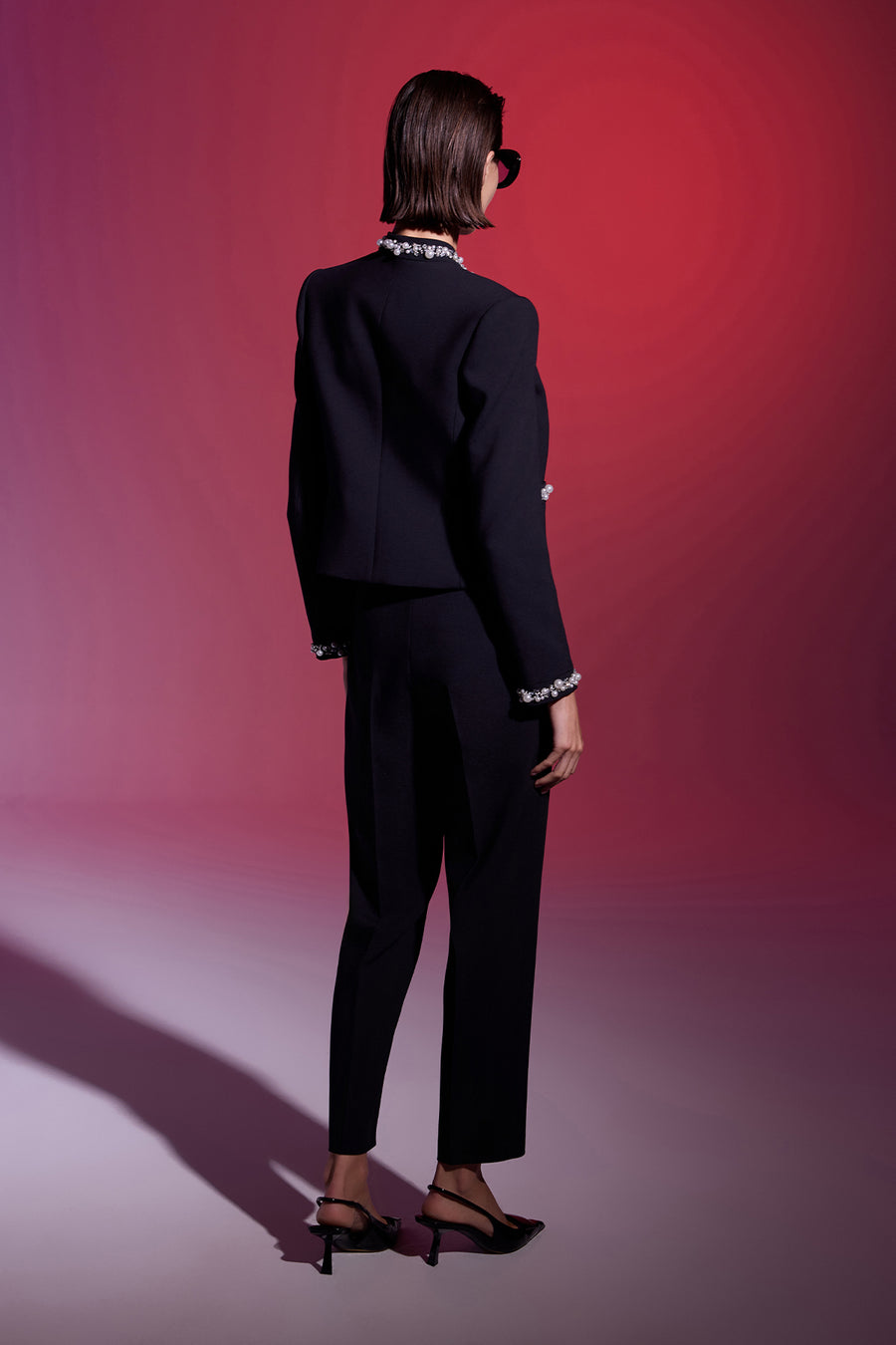 SİYAH TAŞ İŞLEMELİ KADIN CEKET PANTOLON TAKIM