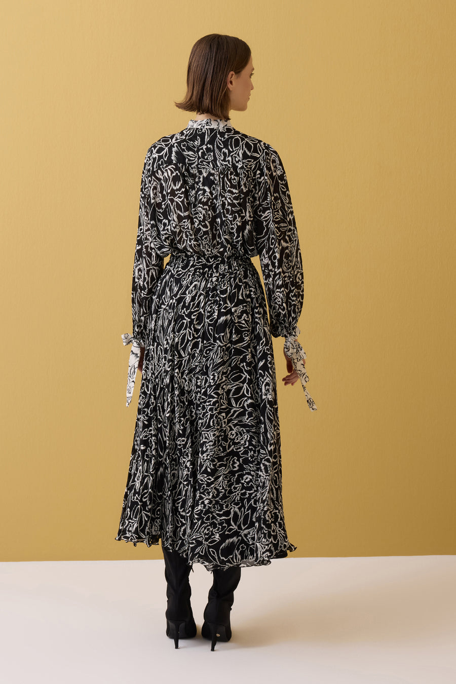 SİYAH BEYAZ DESENLİ KADIN GÖMLEK ETEK TAKIM