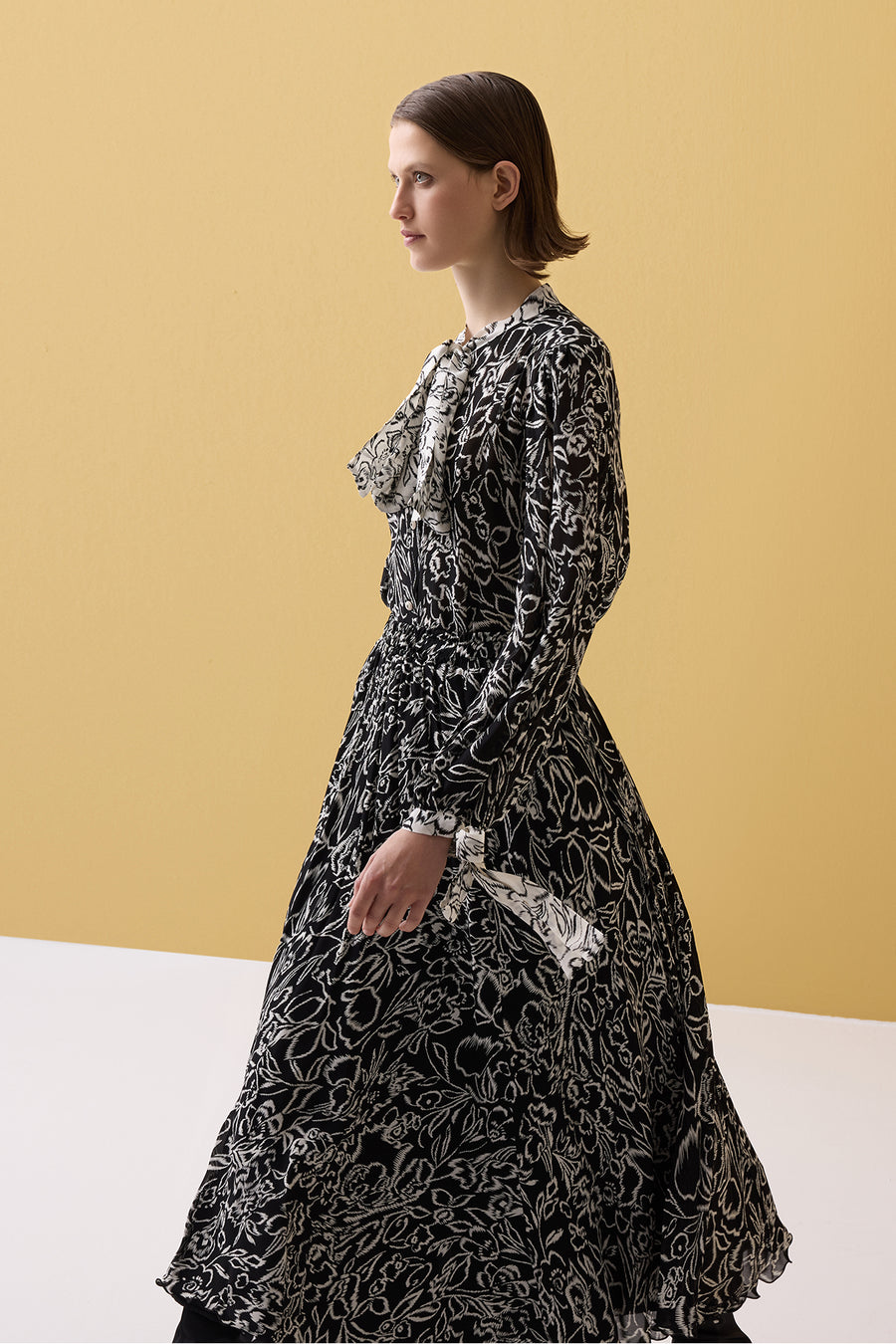 SİYAH BEYAZ DESENLİ KADIN GÖMLEK ETEK TAKIM