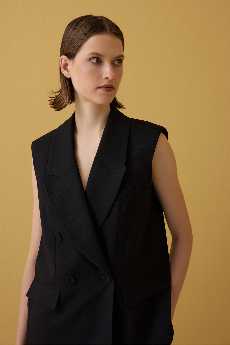 SİYAH KOLSUZ KADIN YELEK PANTOLON TAKIM