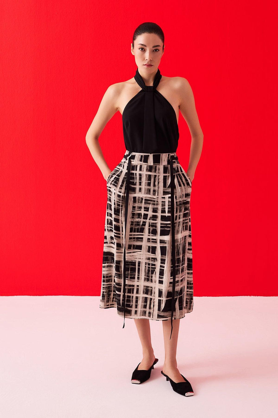 BLACK AND WHITE STRIPED MIDI SKIRT