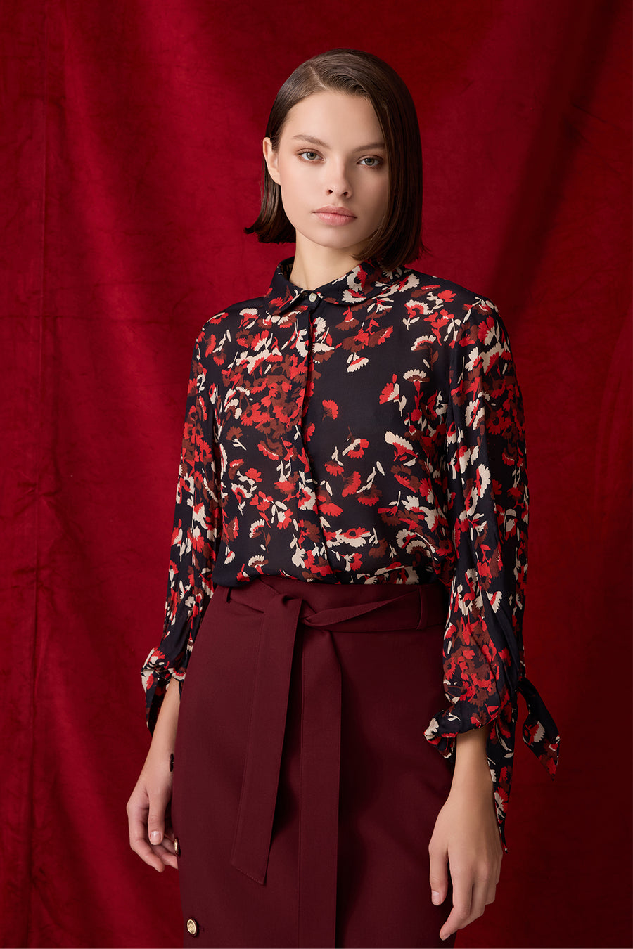 BORDO ASİMETRİK KESİM YIRTMAÇLI MİDİ BOY ETEK