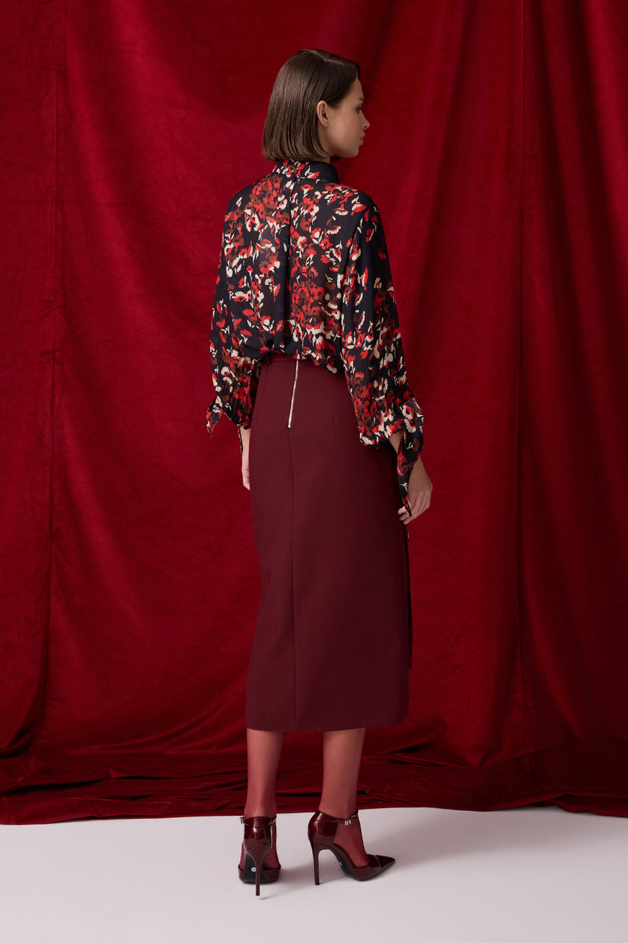 BORDO ASİMETRİK KESİM YIRTMAÇLI MİDİ BOY ETEK