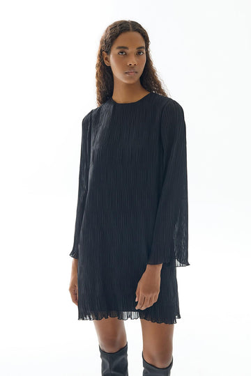 BLACK CHIFFON PLEATED LONG SLEEVE SHORT DRESS