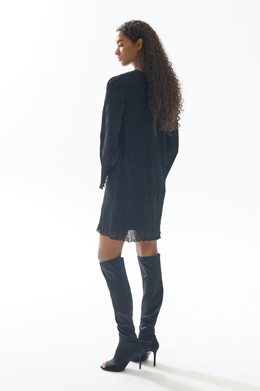 BLACK CHIFFON PLEATED LONG SLEEVE SHORT DRESS