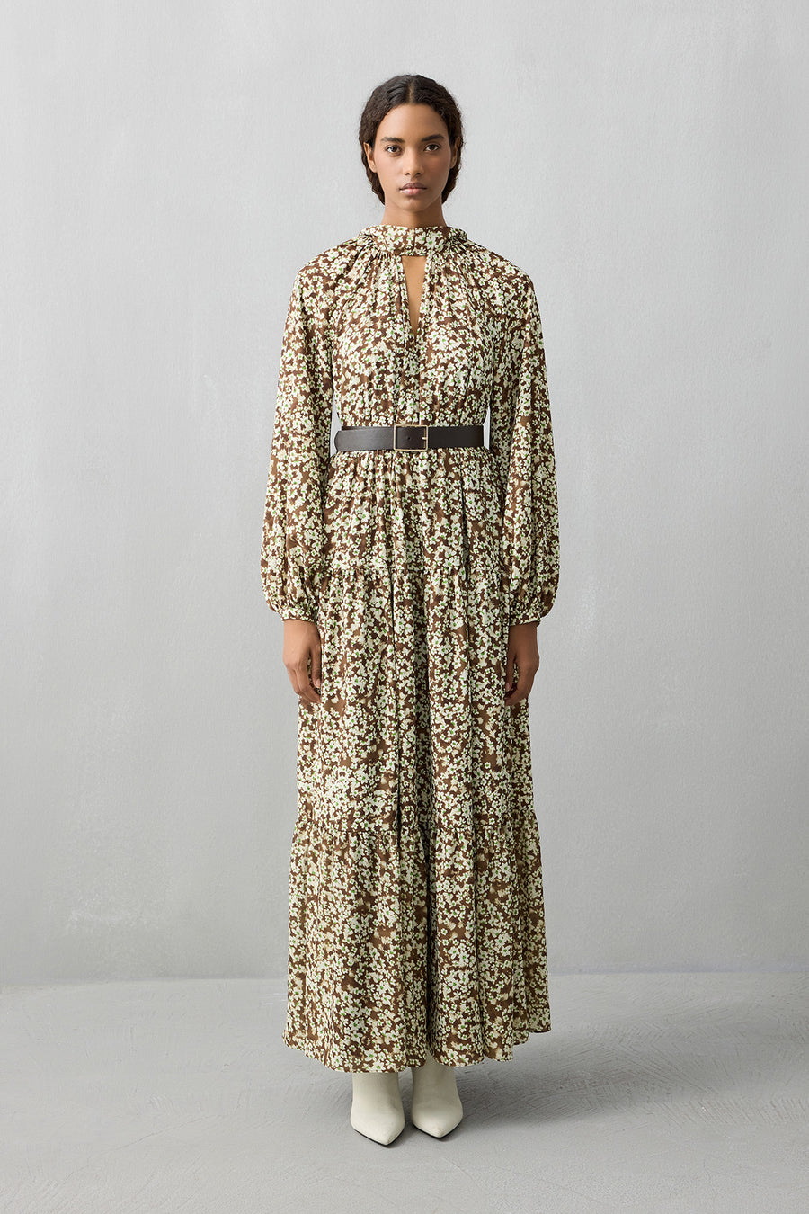 BROWN FLORAL PATTERNED FLOUNCED LONG DRESS