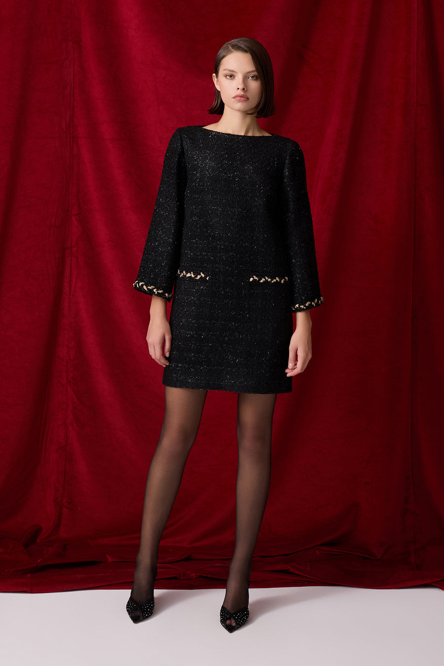 SİYAH KAYIK YAKA CHANEL KUMAŞ MİNİ ELBİSE