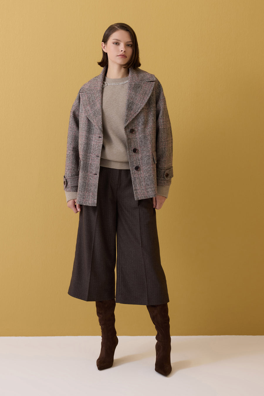 EKOSE DESENLİ OVERSIZE KISA KADIN KABAN