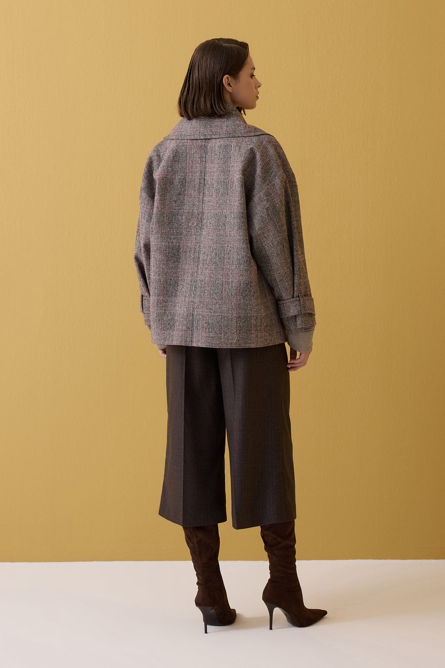 EKOSE DESENLİ OVERSIZE KISA KADIN KABAN