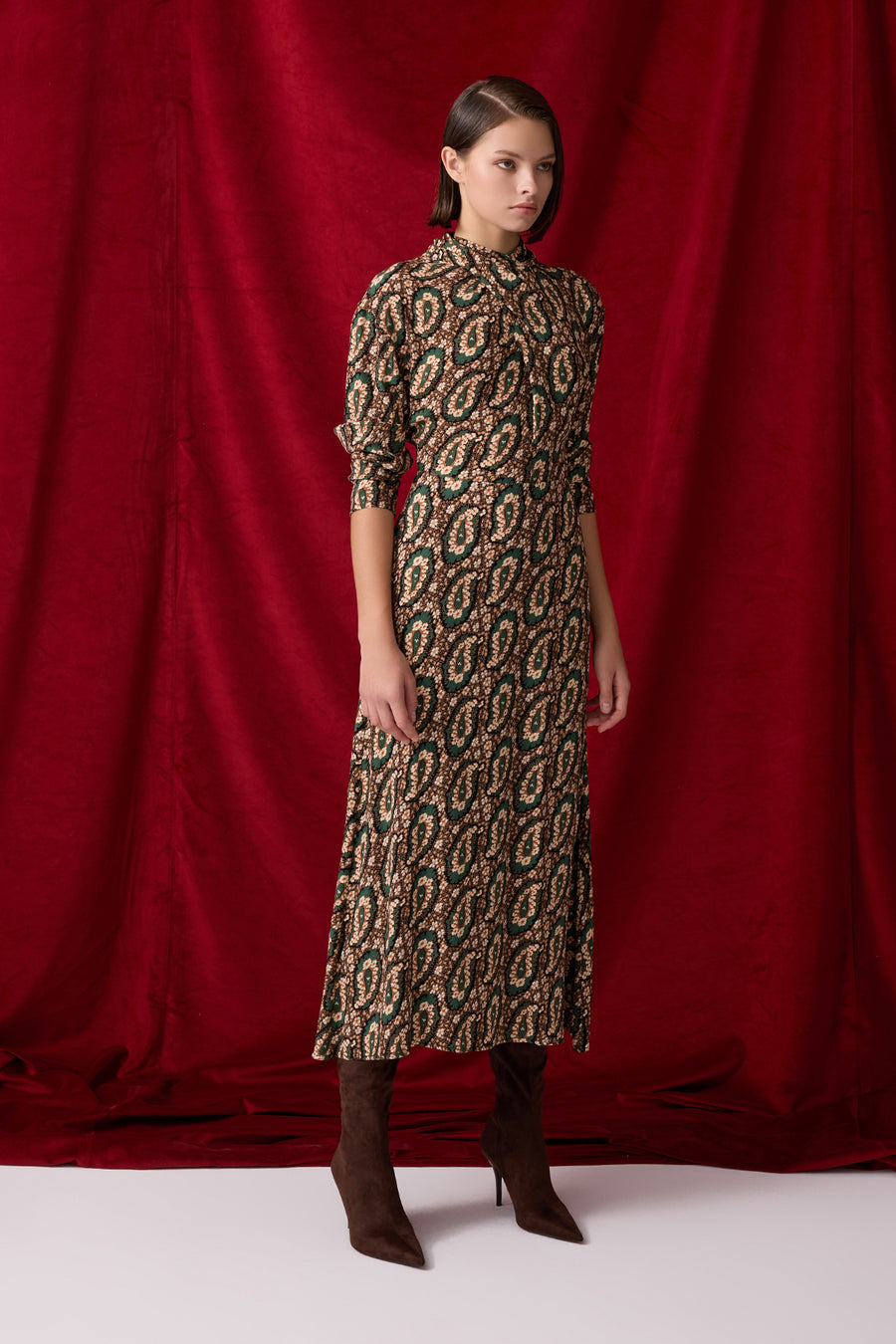 ÇİÇEK DESENLİ UZUN ELBİSE